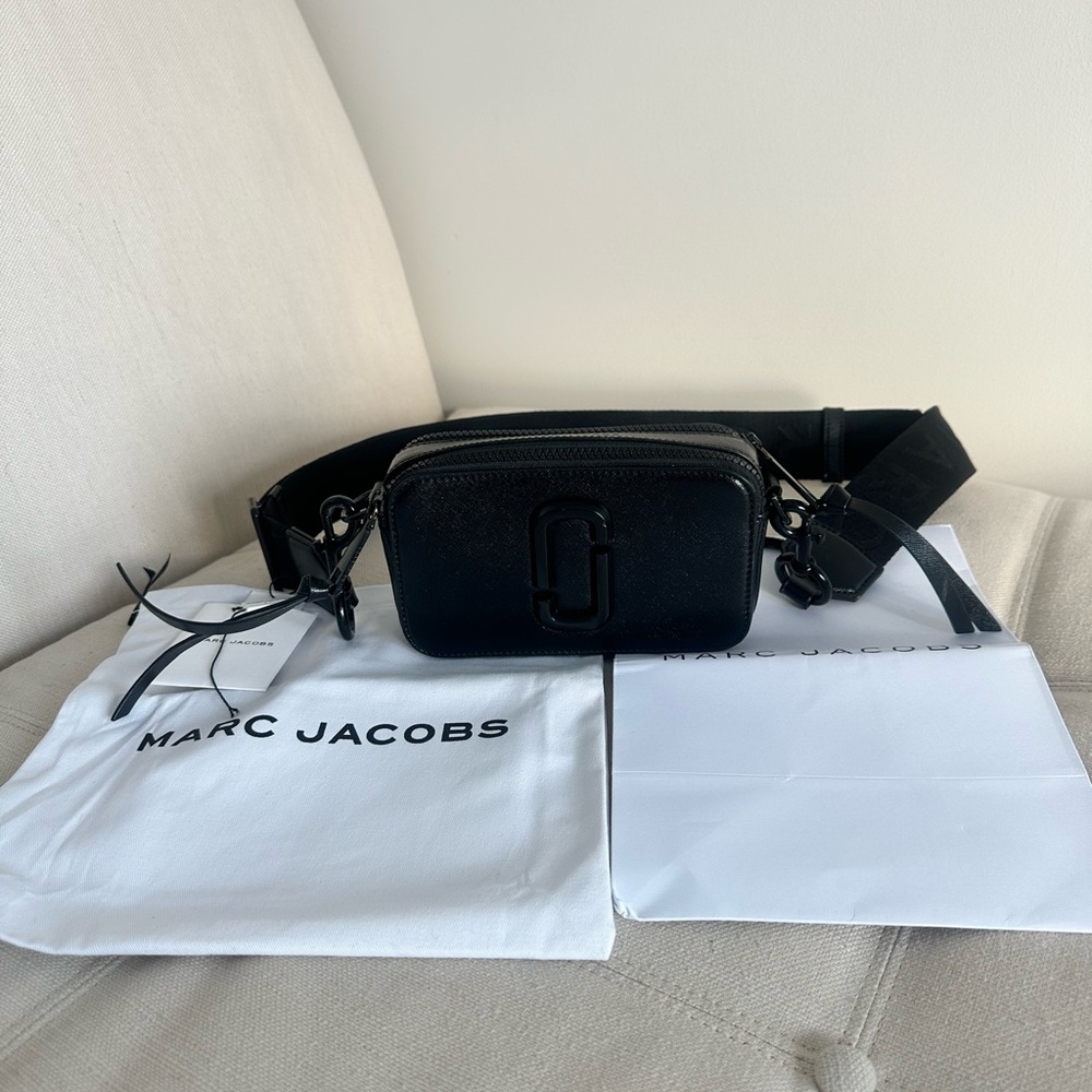 Marc Jacobs Black Compact Crossbody